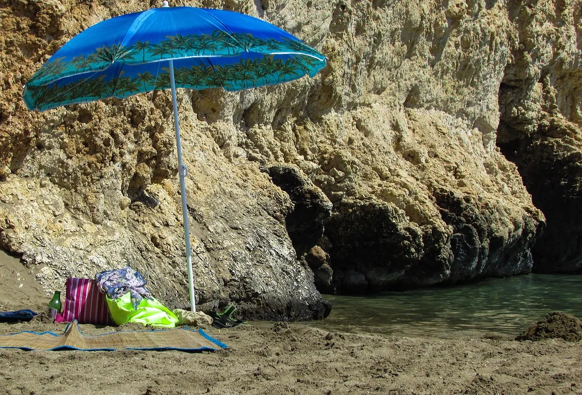 Vale Bay Beach Checklist: What to Pack for a Safe, Comfortable Family Day
